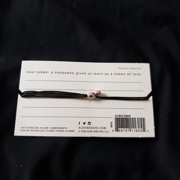 ☮️ Alex and Ani Kindred Cord “Gift Box” Bracelet NWT  Charm    12 - Picture 3 of 4